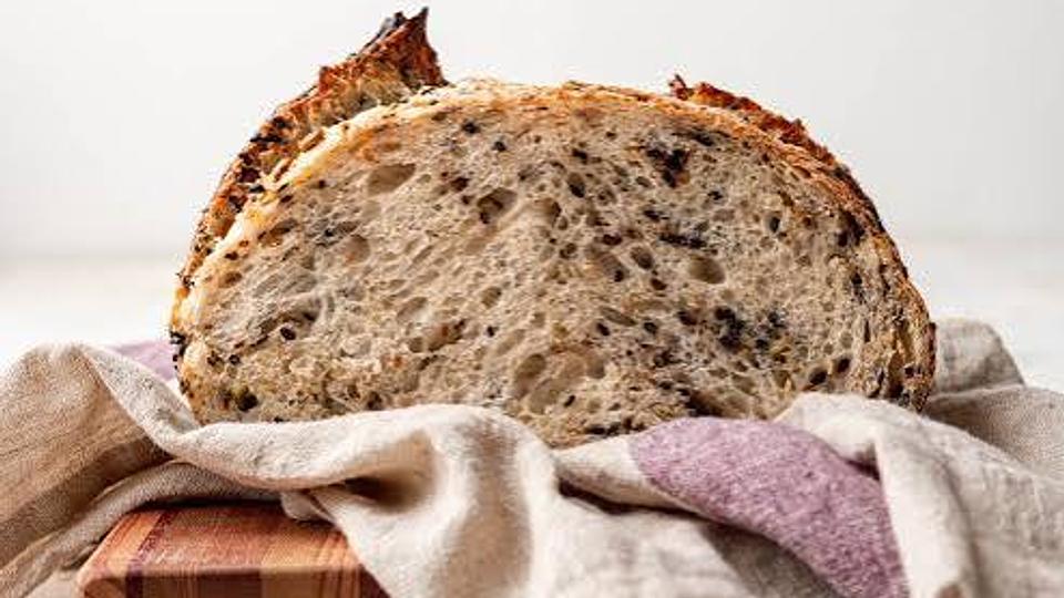 Pan de masa madre multicereal con semillas