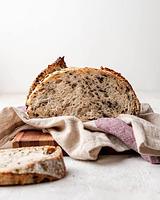 Mehrkorn-Sauerteigbrot mit Samen